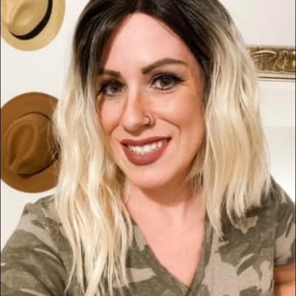 Wig - Picture 4 of 4